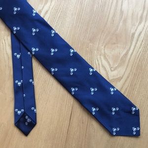 NWOT Brooks Brothers Red Fleece Navy Tie